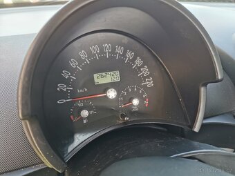 VW New Beetle - 5