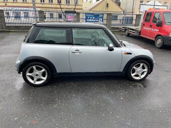 MINI COOPER 1.6i 85 KW rv.3/2003 - 5
