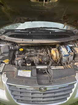Prodám Chrysler Voyager 2.8 CRD – na náhradní díly - 5