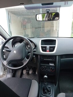 Peugeot 207 - 5