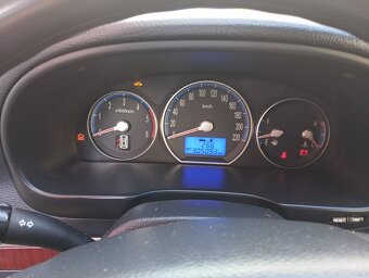 Hyudai SantaFe 2,2 Crdi 4wd 114kw - 5