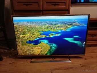 Smart TV 42" Panasonic TX-42AS740E-úhlopříčka106cm - 5