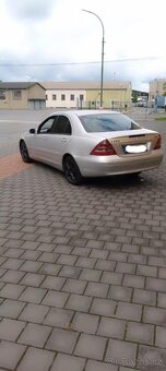 Prodám Mercedes Benz c 22cdi velice dobře stavu 22cdi - 5