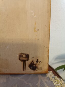 Starožitná dřevěná, lakovaná a zlacená Ikona. - 5