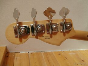 Prodám Fender Meteora Bass - 5