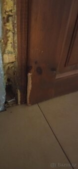 Dřevěné dveře s futry 90L,80P - 5