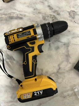 (546) Aku vrtačka / šroubovák YUNXI 2 - 5