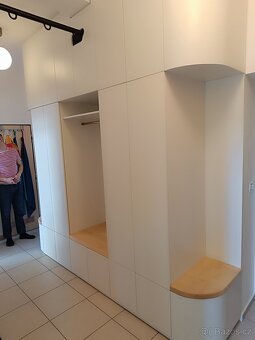 Předsíňová stena - 5