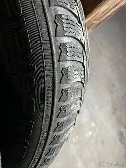 Prodám pneu 215/60/16+puklice+disky - 5