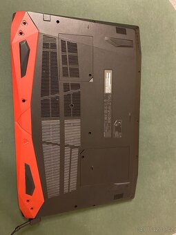 Herní notebook Acer Predator 17 - 5