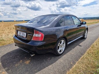 Subaru Legacy IV sedan 3.0 180kW - 5