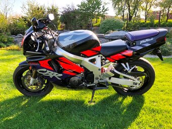 Honda CBR 900RR Fireblade, SC28, origo plasty i polepy - 5