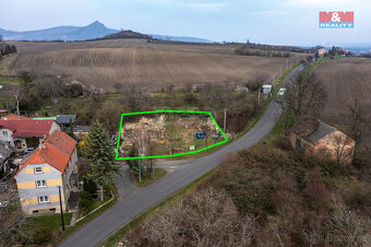 Prodej pozemku k bydlení, 594 m2 v obci Dlažkovice - 5