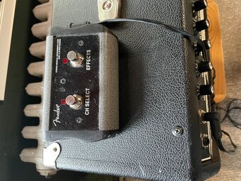Fender Champion 100 - 5