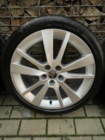 Skoda Fabia 3,Rapid orig.letni sadu Trius 215/40-17 - 5