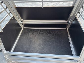 Prodám klec na psa do kufru auta - 5