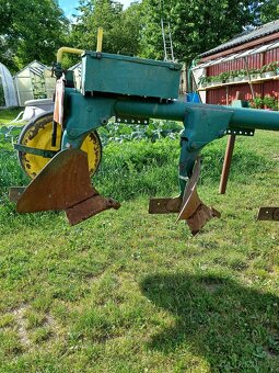 Čtyřradliční pluh za traktor - 5