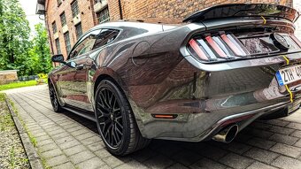 Pronájem Ford Mustang 5.0GT manual - 5