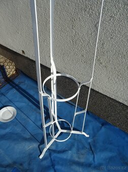 Věšák na klobouky , kabáty a deštníky - funkcionalistický - 5