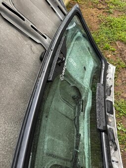 Bmw e39 tour zadní okno s rámem - 5