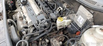 AUA škoda VW 1.4 55kw 16V komplet motor - 5