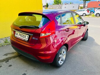 FORD FIESTA 1.2 i BENZÍN 5 DVEŘÍ NAJETO JEN 79 TIS KM ALU - 5