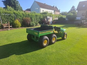 John deere gator - 5