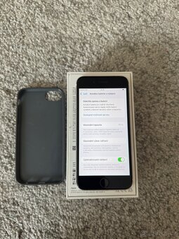 iPhone SE 2020 - 5