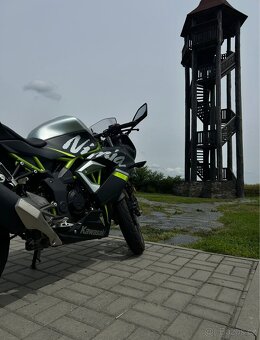 Kawasaki Ninja 125ccm 11kW - 5