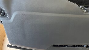 Palubní deska Citroen C4 poslední gen. do OPR 17585 - 5
