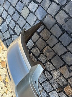 Toyota Corolla Verso - zadní nárazník - 5