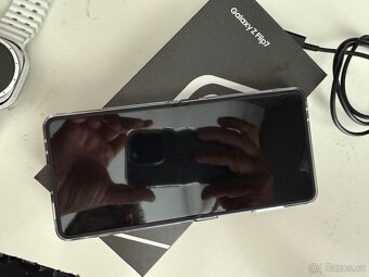 Samsung galaxy Z Flip 7 12gb 512gb záruka 24 měsíců - 5
