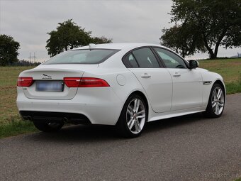 Jaguar XE 2,0 D 177kW R-Sport CZ (2017) - 5