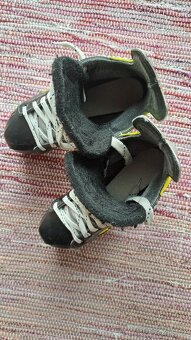 Botas Brusle vel 40 - sleva - 5