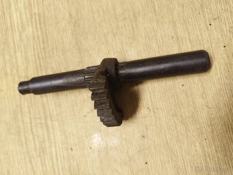 Dněpr -díly převodovky - 5