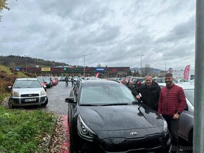 Hyundai Kona Ioniq Kia Niro Tesla Mustang elektromobil - 5