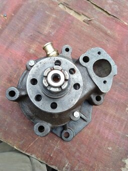 Vodná pumpa pre DT-75,TDT-55 - 5