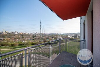 Pronájem bytu 3+kk 93 m² + balkon, parkovací stání - 5