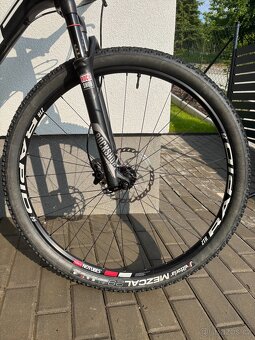 🚴‍♂️ Prodám SUP XP LTD 2017 – Karbonový Hardtail – pouze 9, - 5