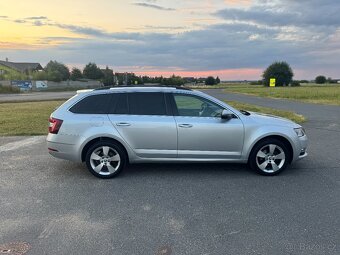 Škoda Octavia 3 2.0TDI 110kW 4x4 RS sedačky - 5