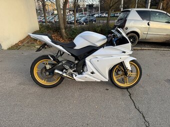 yamaha yzf r125 2010 - 5