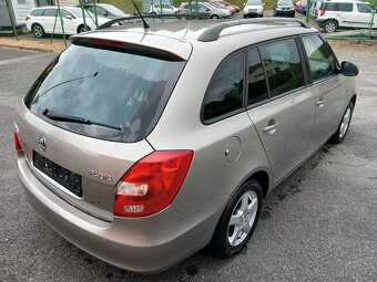 Škoda Fabia II kombi 1.4 16v - 5