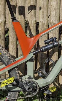 Canyon Spectral CF 8 XL LEVNĚ - 5