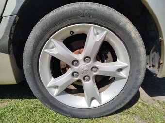 Mitsubishi Grandis 2,0 DID -- 7 Místné - 5