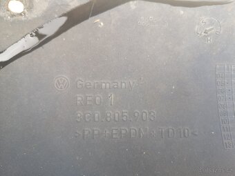 Prodám přední nárazník na vw passat b6 - 5