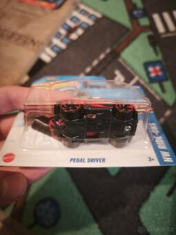 TH hot wheels 40 kč - 5