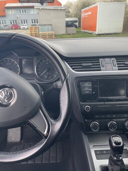 Škoda Octavia 3 top stav najeto 138000 - 5