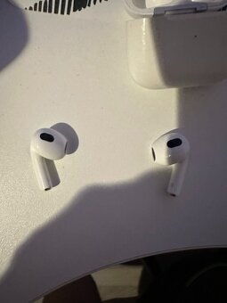 Predám airpods 3 gen - 5