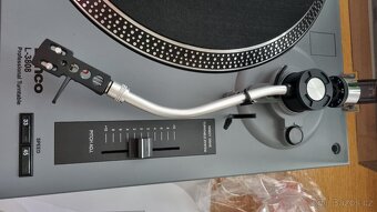 Nový gramofon Lenco L-3808 v barvě matt grey - 5