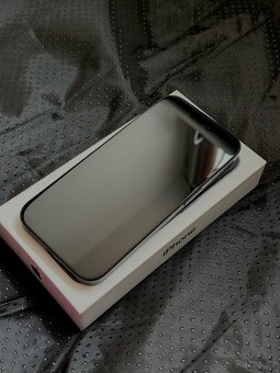 IPhone 15 Pro 256GB - 5